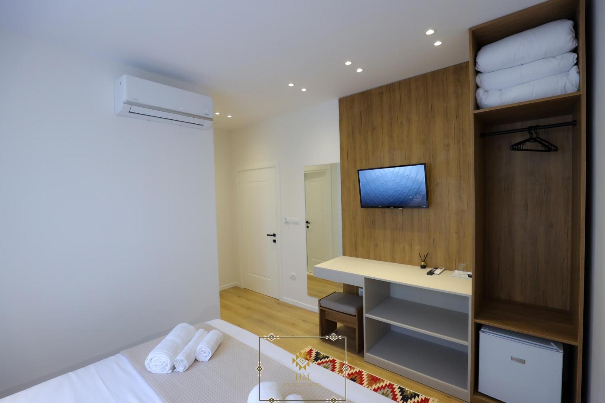 Hm Boutique Hotel Крує Екстер'єр фото