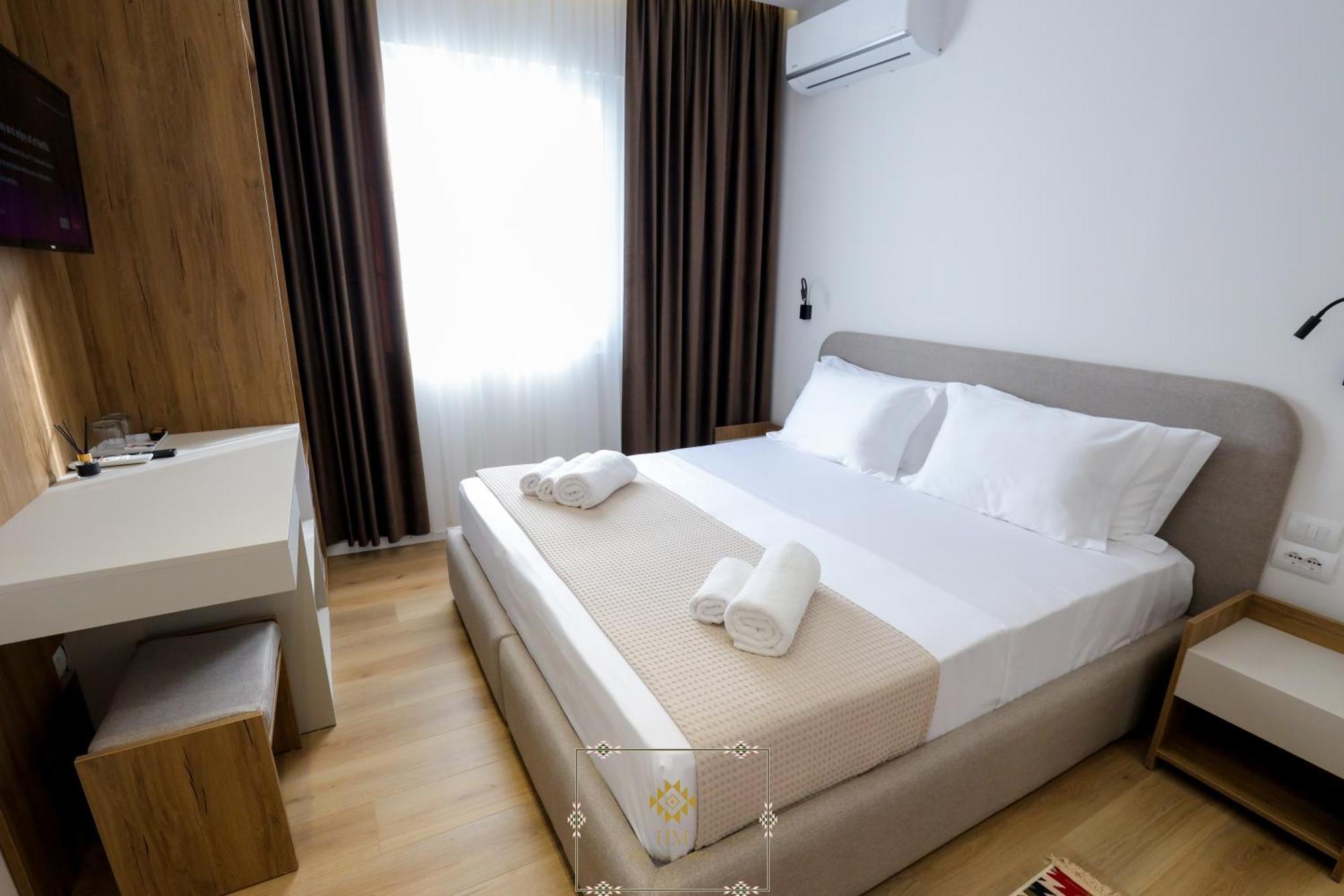 Hm Boutique Hotel Крує Екстер'єр фото
